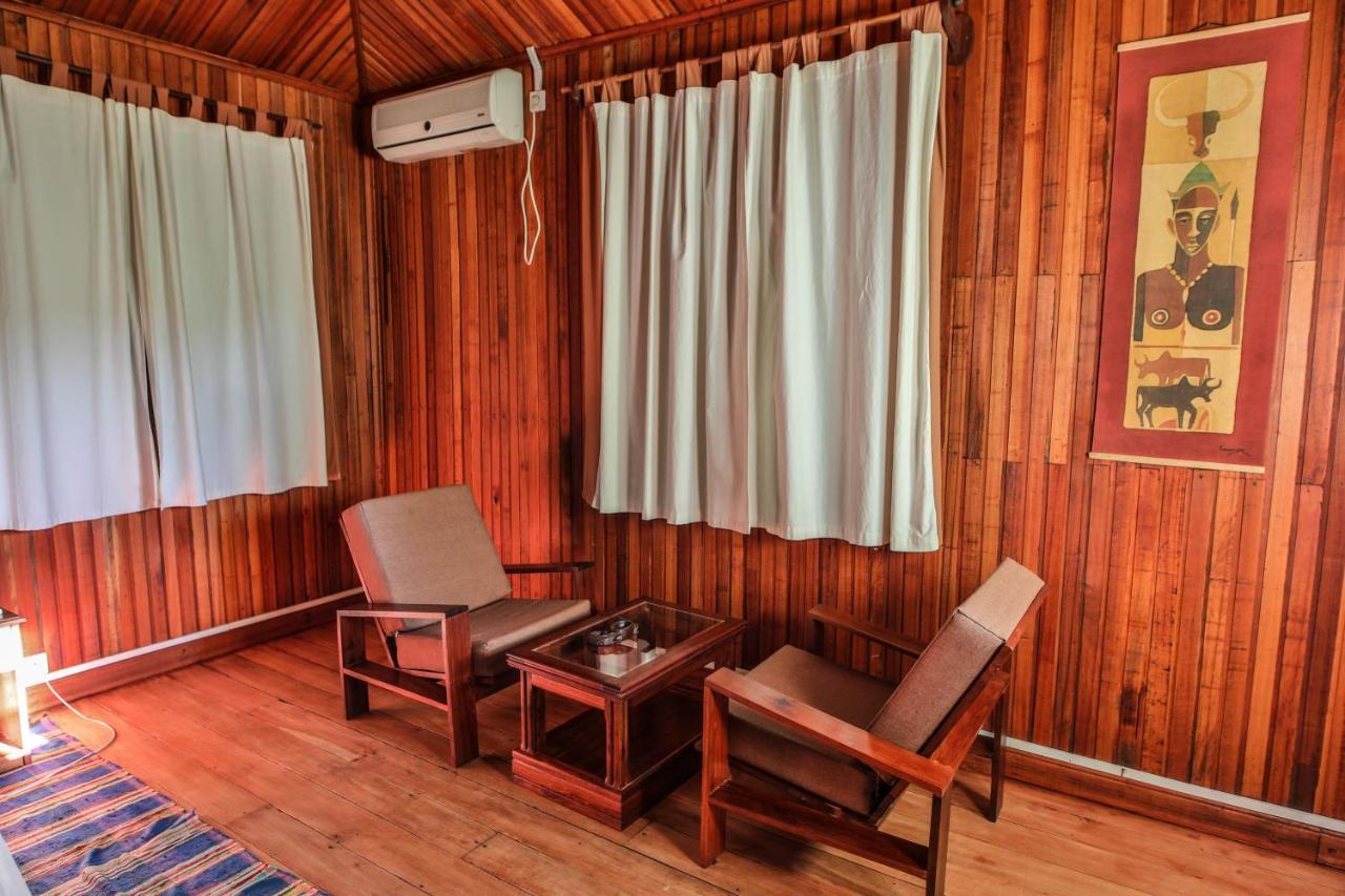 Olympe De Bemaraha Hotel Bekopaka Kültér fotó