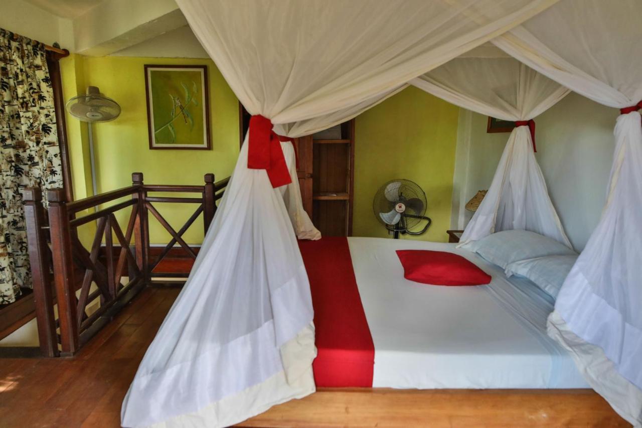Olympe De Bemaraha Hotel Bekopaka Kültér fotó