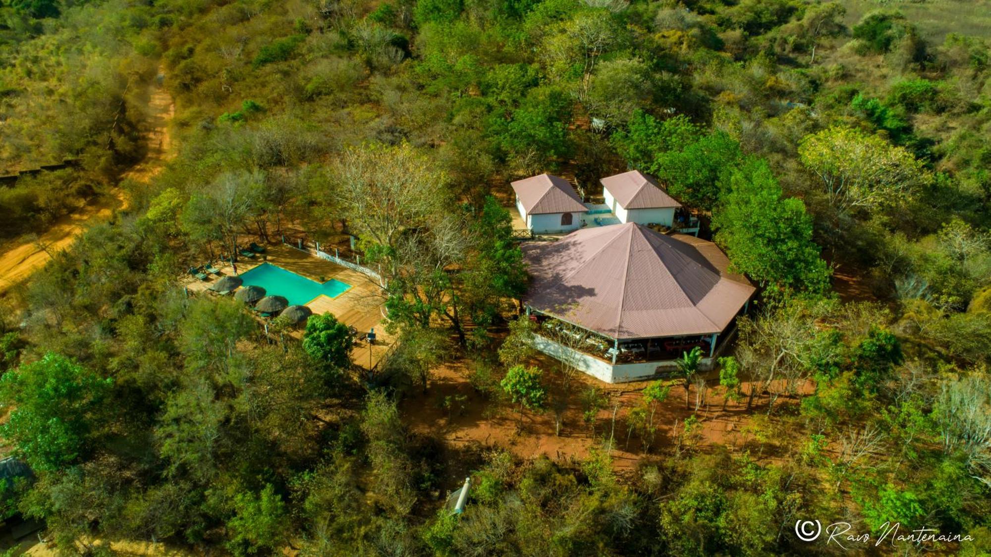 Olympe De Bemaraha Hotel Bekopaka Kültér fotó