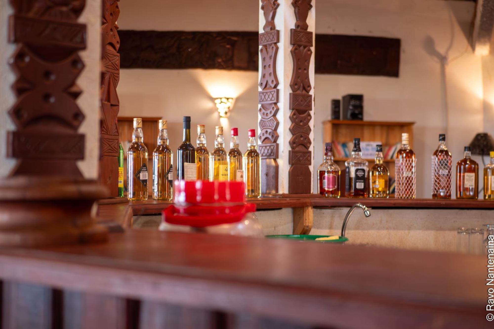 Olympe De Bemaraha Hotel Bekopaka Kültér fotó