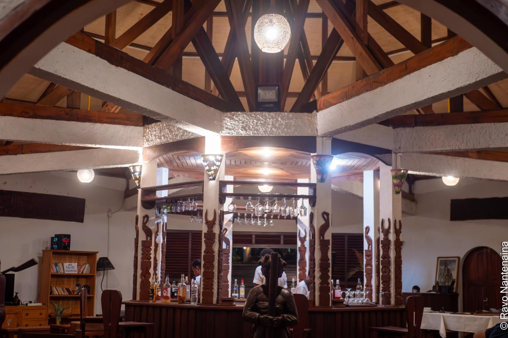 Olympe De Bemaraha Hotel Bekopaka Kültér fotó
